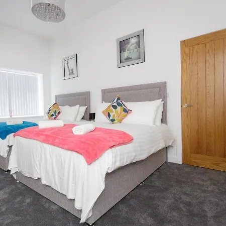 Live In Leeds Greenhill *