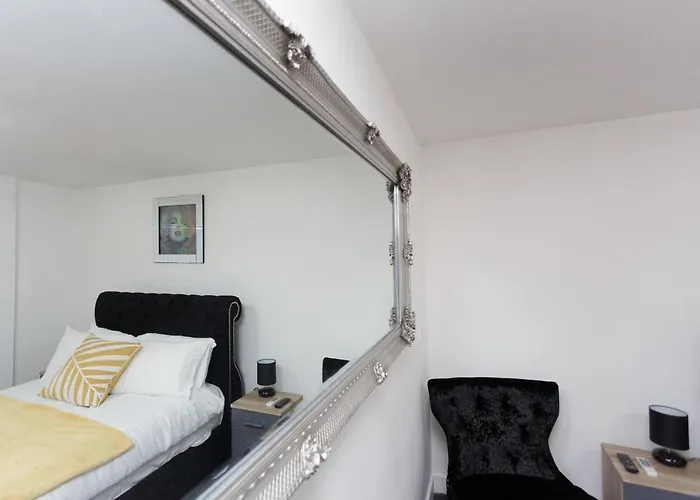 Apartment Live In Greenhill