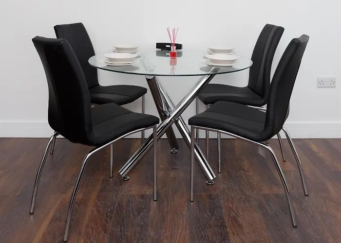 Live In Greenhill Leeds (West Yorkshire)